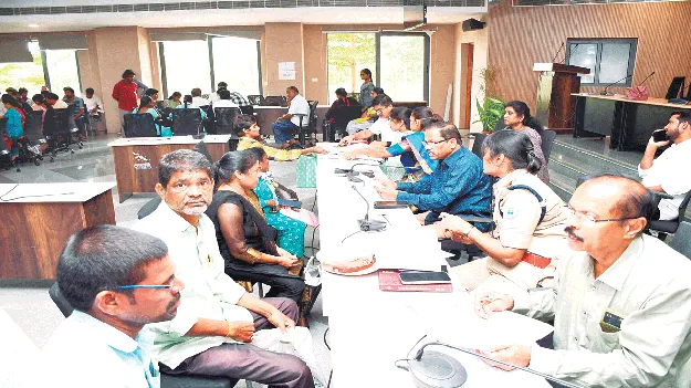 పారదర్శకంగా అర్హుల ఎంపిక 