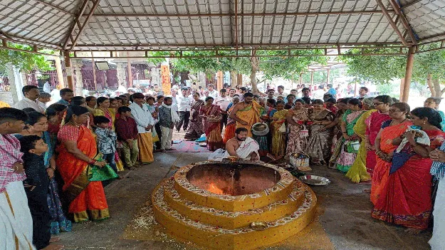 కన్నెతీర్థంలో ప్రత్యేక పూజలు