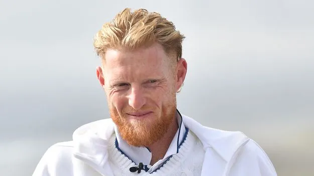 వోక్స్‌, ఒవర్టన్‌కు చోటు