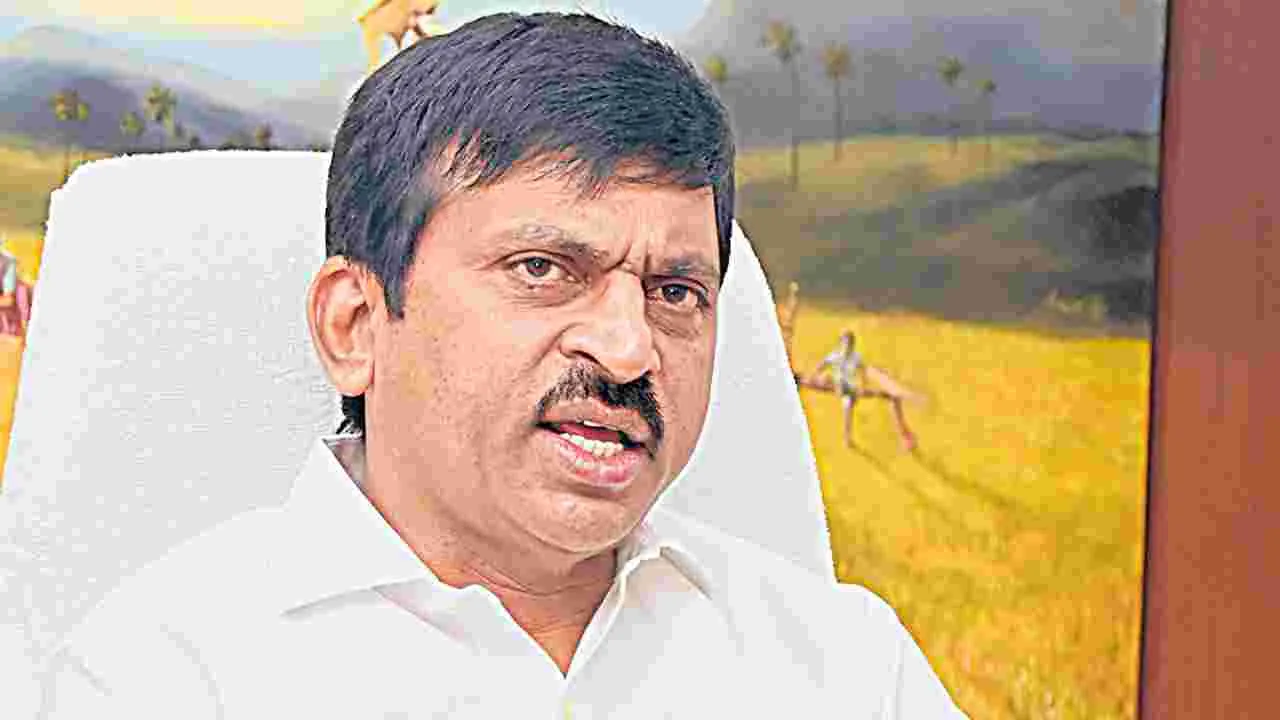 Ponguleti: ప్రగతి భవన్‌ కట్టారు.. పేదోళ్ల ఇళ్లు మరిచారు