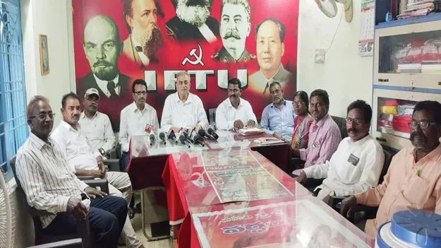 అరెస్టు చేసిన వారిని కోర్టులో హాజరుపరచాలి 