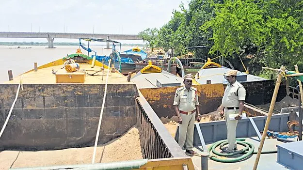 దొంగా..పోలీస్‌!