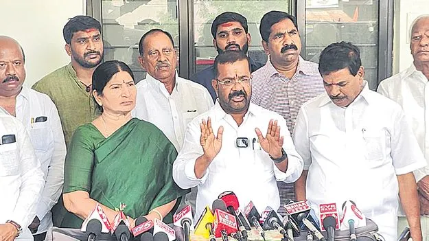 కాంగ్రెస్‌‌లో కొండా దుమారం