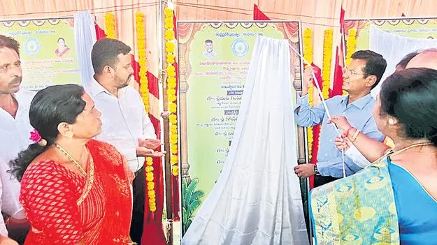  ఉపాధి హామీలో జిల్లాను అగ్రస్థానంలో నిలిపాం 