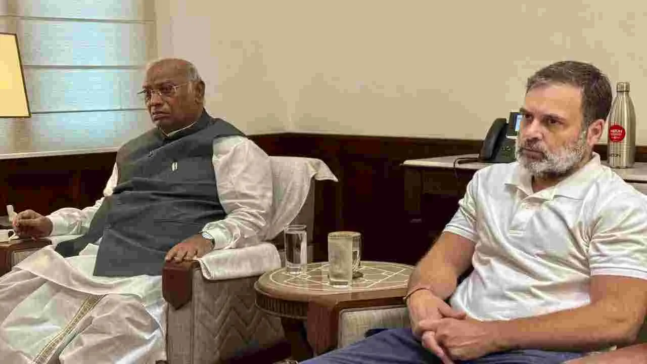 Congress: కాంగ్రెస్‌కు షాక్.. రూ.199 కోట్ల విరాళాలపై పన్ను మినహాయింపునకు ట్రిబ్యునల్ నిరాకరణ