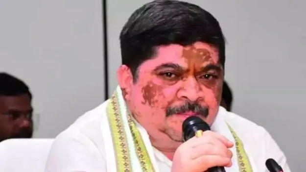 Ponnam Prabhakar: ఉన్నతంగా విద్యార్థుల భవిష్యత్తు తీర్చిదిద్దాలి