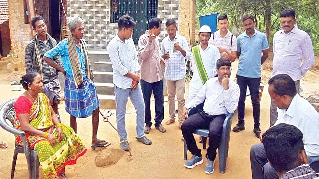  కిలోమీటరు నడిచి.. కాశాయవలస చేరి