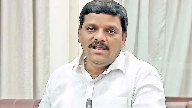 Chintapandu Naveen: కేసీఆర్ హయాంలో వేల ఫోన్లు ట్యాప్ చేశారు