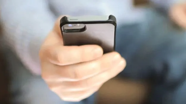 Social Media Threats: పెళ్లి చేయకుంటే నగ్న ఫొటోలు బయటపెడతా