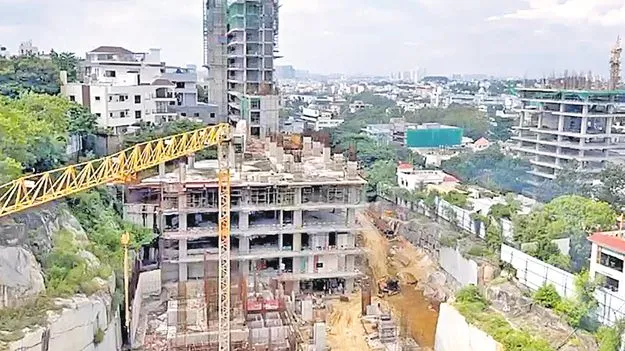 Hyderabad: అనధికారిక నిర్మాణాలన్నీ కూల్చాల్సిందే!
