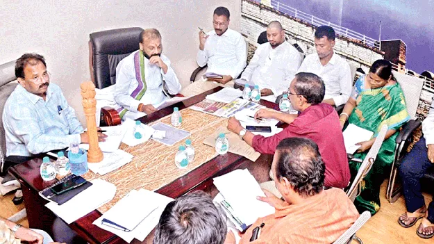 మౌలిక సదుపాయాల కల్పనకు పెద్దపీట 