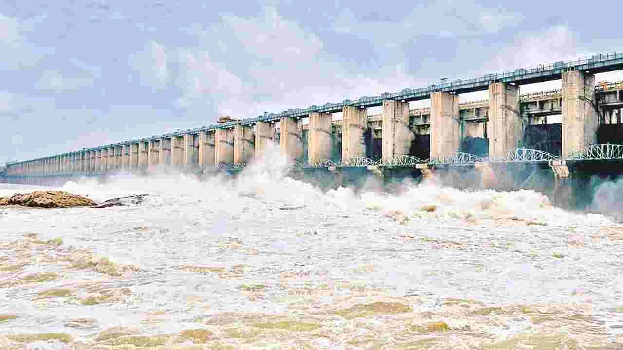 Krishna Projects: నెమ్మదించిన కృష్ణమ్మ పరవళ్లు