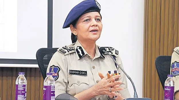 Hyderabad: పాడు బుద్ధి.. పోయే కాలం