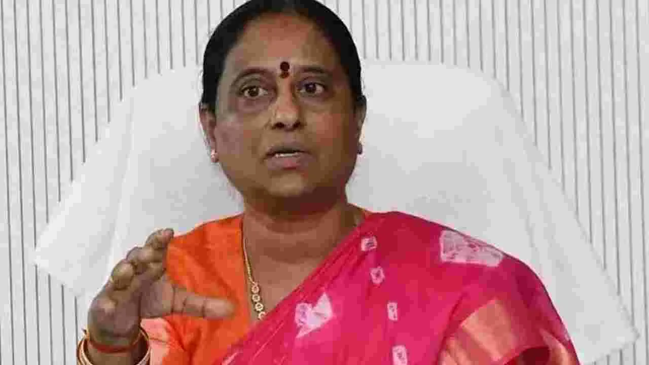 Konda Surekha: దేవుడి భూములు కబ్జా చేస్తే పీడీ యాక్ట్‌: సురేఖ
