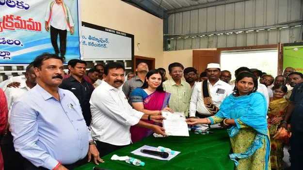 అర్హులైన ప్రతి కుటుంబానికి రేషన్‌ కార్డు 