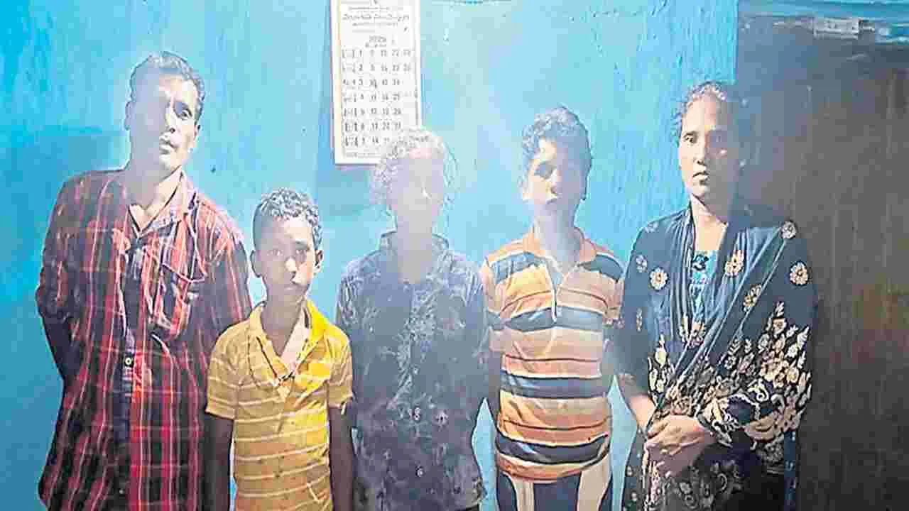 తల్లుల్లో ఆనందోత్సాహాలు