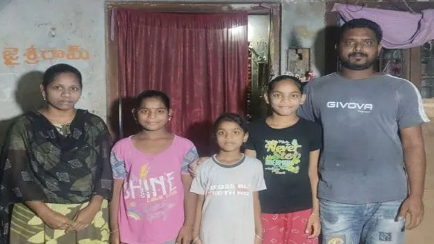 తల్లికి ఆనందం