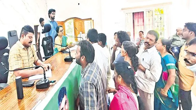 అర్జీలను త్వరగా పరిష్కరించాలి 