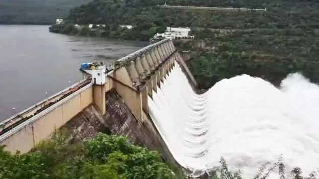 Srisailam Project: శ్రీశైలం ప్రాజెక్టుకు తగ్గిన ఇన్ఫ్లో
