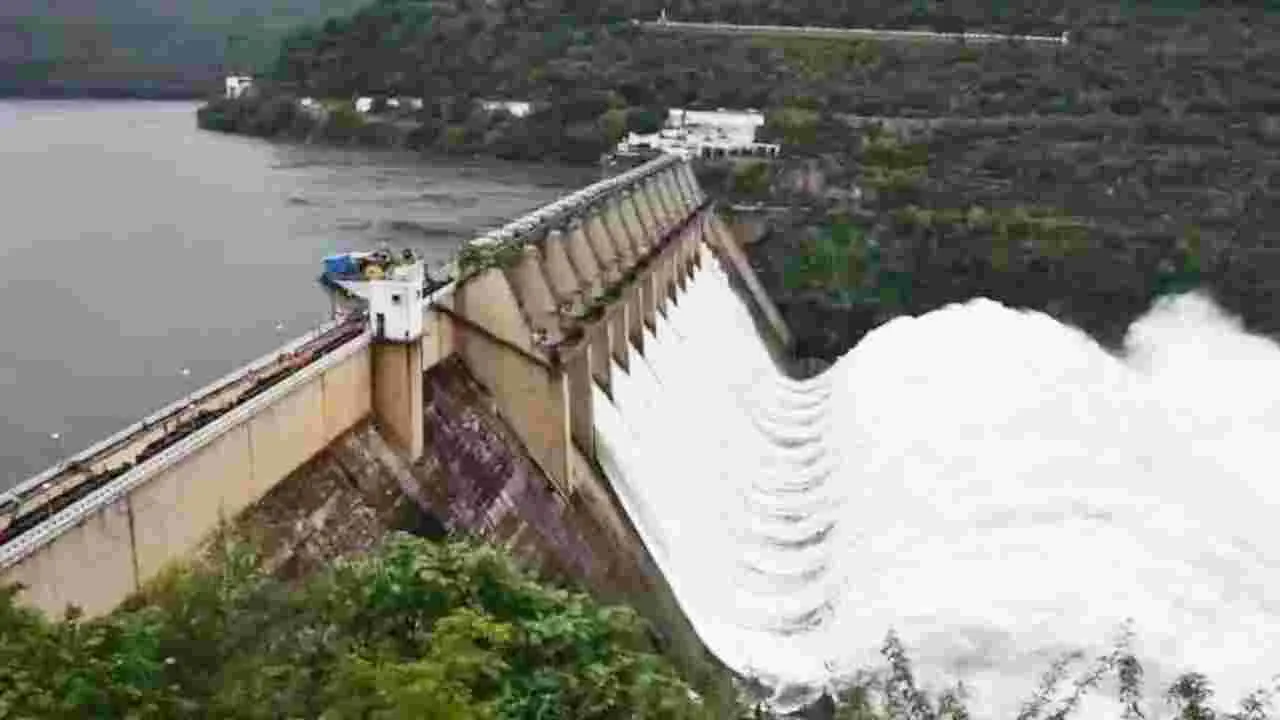 Srisailam Project: శ్రీశైలం ప్రాజెక్టుకు తగ్గిన ఇన్‌ఫ్లో 