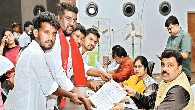 ఈడబ్ల్యూఎస్‌ సర్టిఫికెట్లపై విచారణ చేపట్టాలి 