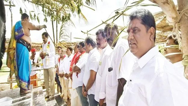  ఘనంగా గ్రామ దేవతల విగ్రహాలు,   బొడ్రాళ్లు, లింగమయ్య ప్రతిష్ఠాపన 