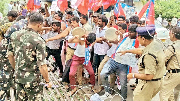 ఉద్యోగాలకు నోటిఫికేషన్‌ ఇవ్వాలి