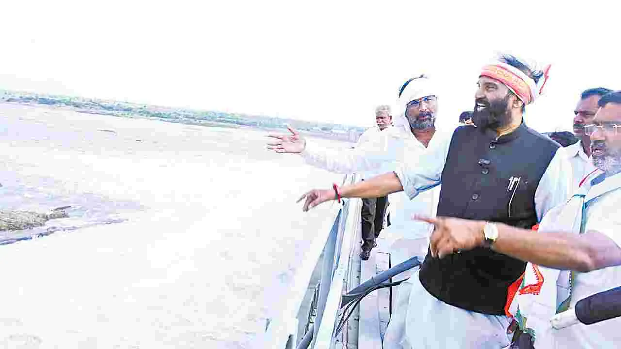 Uttam Kumar Reddy: ప్రాజెక్టులపై బీఆర్‌ఎస్‌ నిర్లక్ష్యం