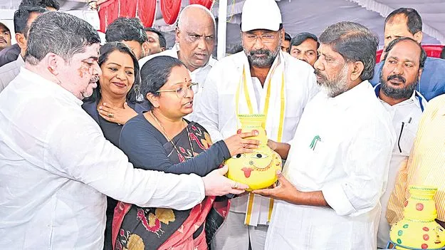 Bhatti Vikramarka: కుటీర పరిశ్రమలను పోత్సహిస్తాం