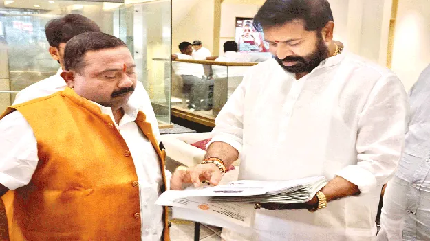 నిరసన దీక్షకు అనుమతి ఇవ్వండి