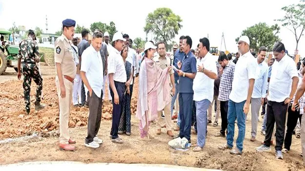 సీఎం పర్యటనకు ముమ్మర ఏర్పాట్లు