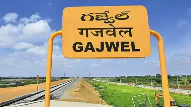 బెజుగామలో జైన తీర్థంకర శిల్పాలు