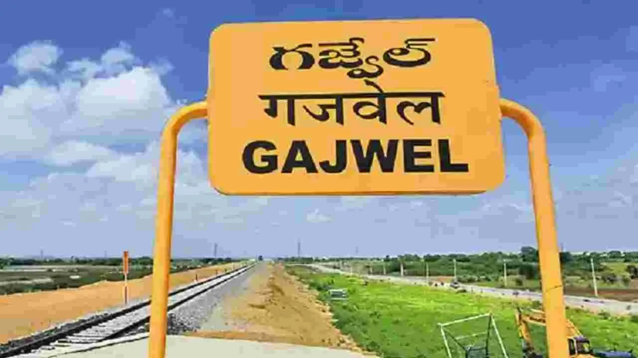 బెజుగామలో జైన తీర్థంకర శిల్పాలు