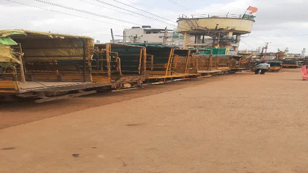 స్టాండులేక ఆటోవాలాల ఇక్కట్లు