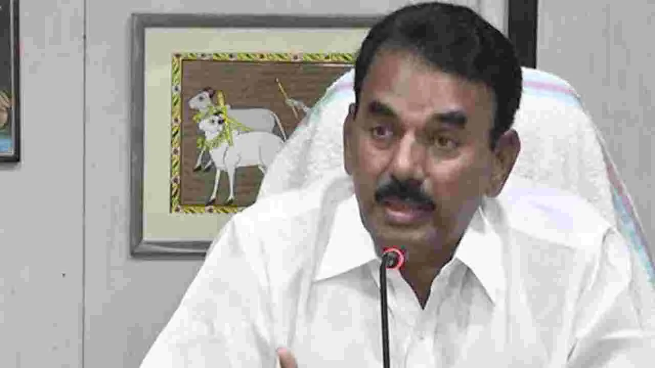 Adilabad: అధికారులు బాధ్యతగా పని చేయాలి: జూపల్లి  