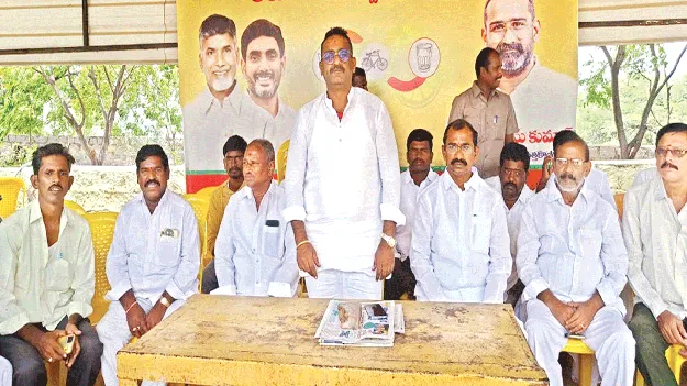 తప్పుడు ప్రచారంతో  వైసీపీ విషం