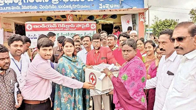 చెంచుల సమస్యలు పరిష్కరిస్తాం : కలెక్టర్‌