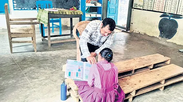 ప్రభుత్వ బడులు వెలవెల!