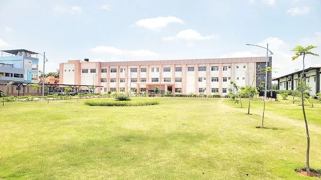 ఈఎస్‌ఐ ఆసుపత్రి అదిరే!