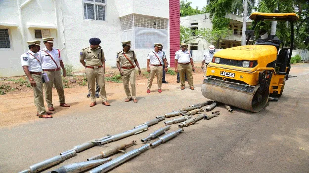 ట్రాఫిక్‌ సమస్యలపై సీపీ సమీక్ష