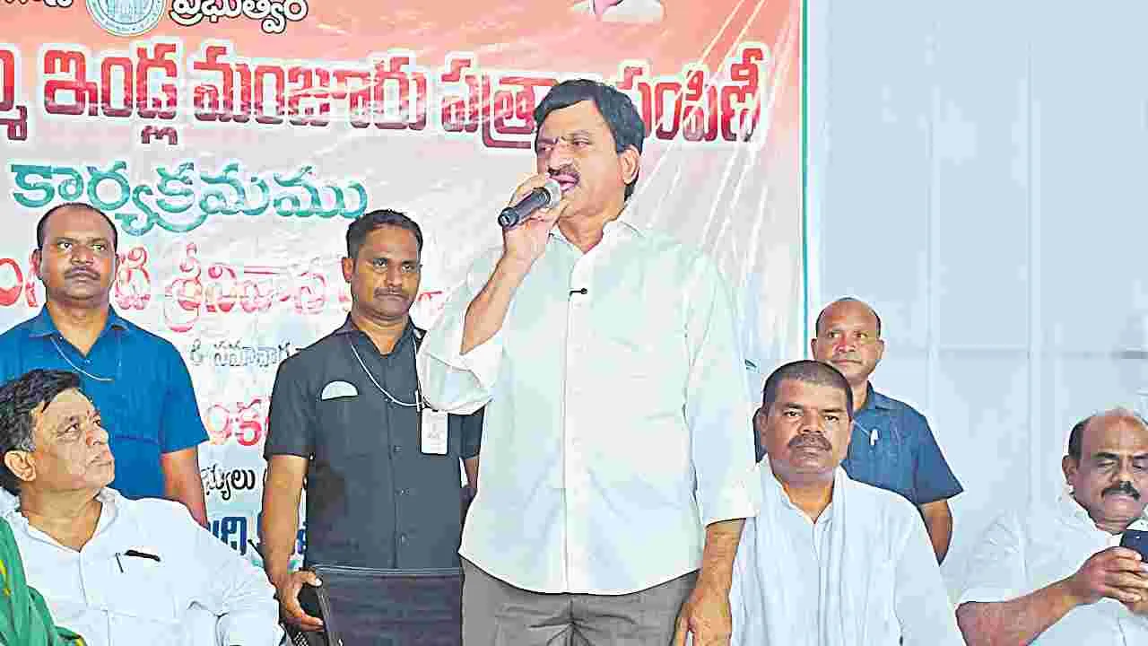 Ponguleti: పేదలందరికీ ఇళ్లు కట్టించాకే ఓట్లడుగుతాం