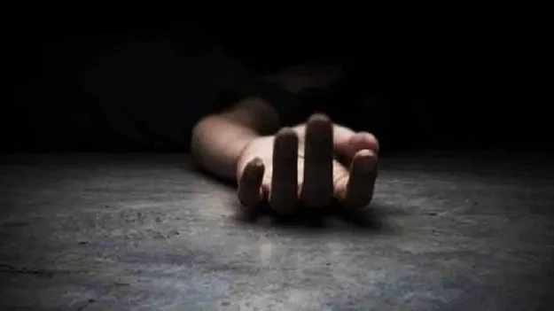 Student Harassment: ఇద్దరు విద్యార్థుల ఆత్మహత్యాయత్నం