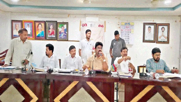 ప్రధాని సభను విజయవంతం చేయాలి