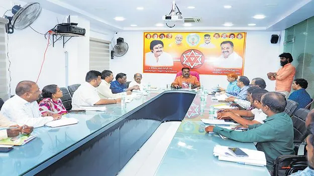 సంక్షేమ ఫలాలు అర్హులందరికీ చేరాలి