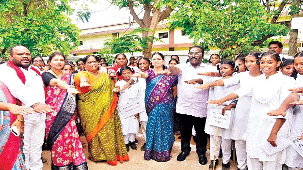 దశలవారీగా ప్లాస్టిక్‌ నిర్మూలన