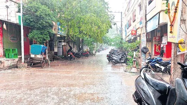 వర్షంతో ఉపశమనం