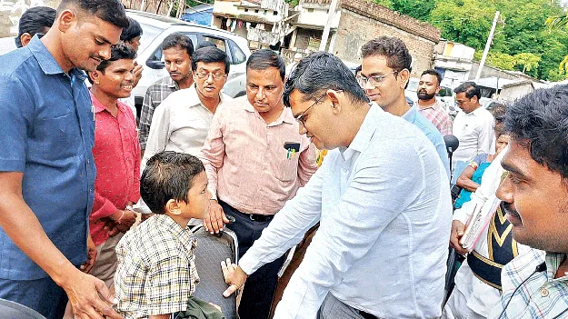 పర్యాటక ప్రాంతాల ఏర్పాటుతో అభివృద్ధి