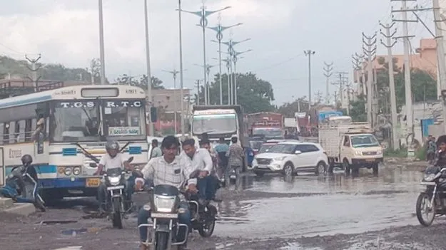 Karimnagar:  ఆసిఫ్‌నగర్‌లో అవస్థలు