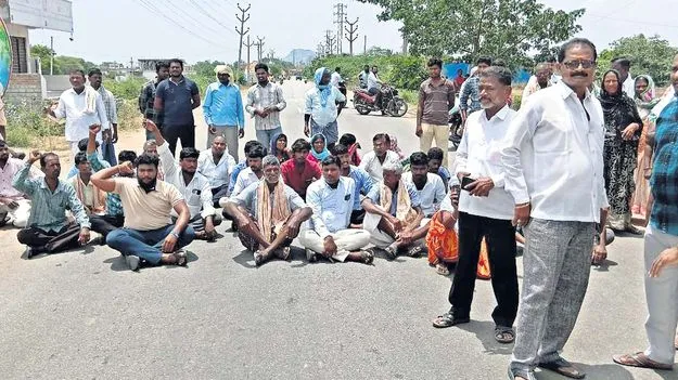 అనుమానాస్పద స్థితిలో యువకుడు మృతి