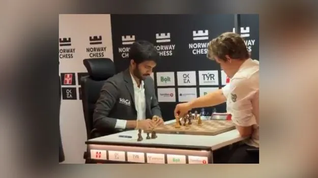 D Gukesh: ఓటమి తట్టుకోలేని కార్ల్‌సన్‌ రియాక్షన్‌‌పై గుకేశ్ స్పందన ఇదీ